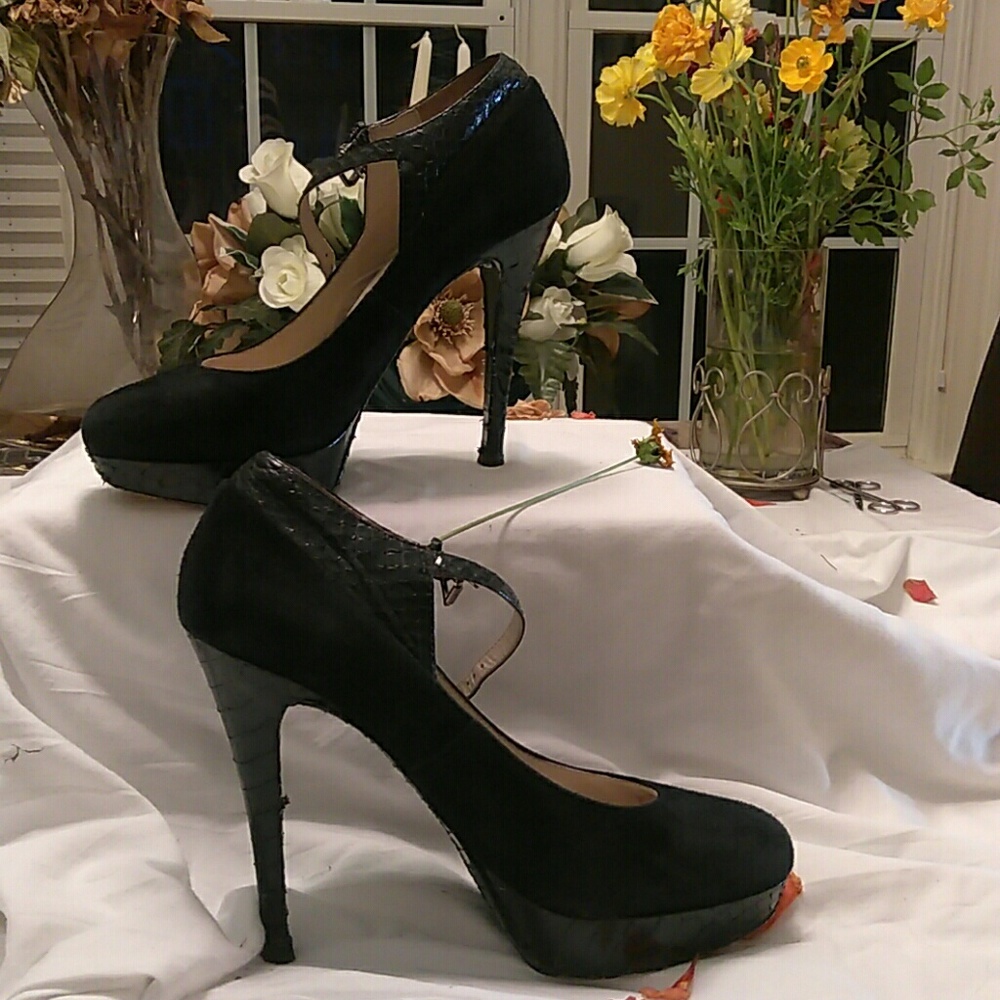 Kors Michael Kors suede and snakeskin shoe